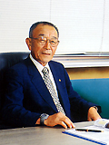 山浦康男社長